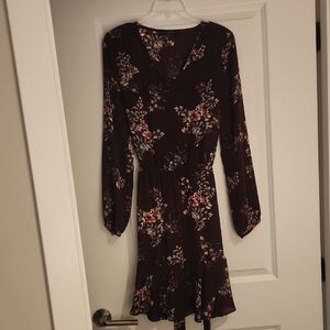 White House Black Market Dark Floral Long Sleeve Dress